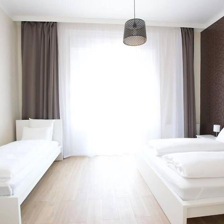Premium Apartment By Hi5 - Astoria 4 Bedroom Budapest Esterno foto